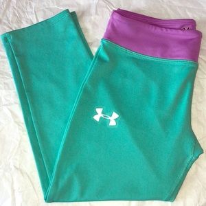 UNDER ARMOUR Aqua/Orchid Girls Capri Legging YLG
